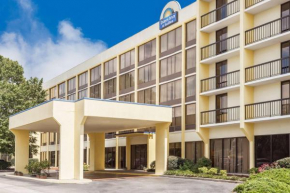 Гостиница Days Inn & Suites SE Fort Jackson  Колумбия